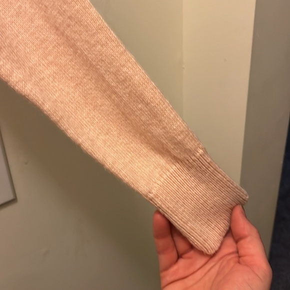 H&M pink sweater with gold sequined heart size small. - Picture 7 of 8